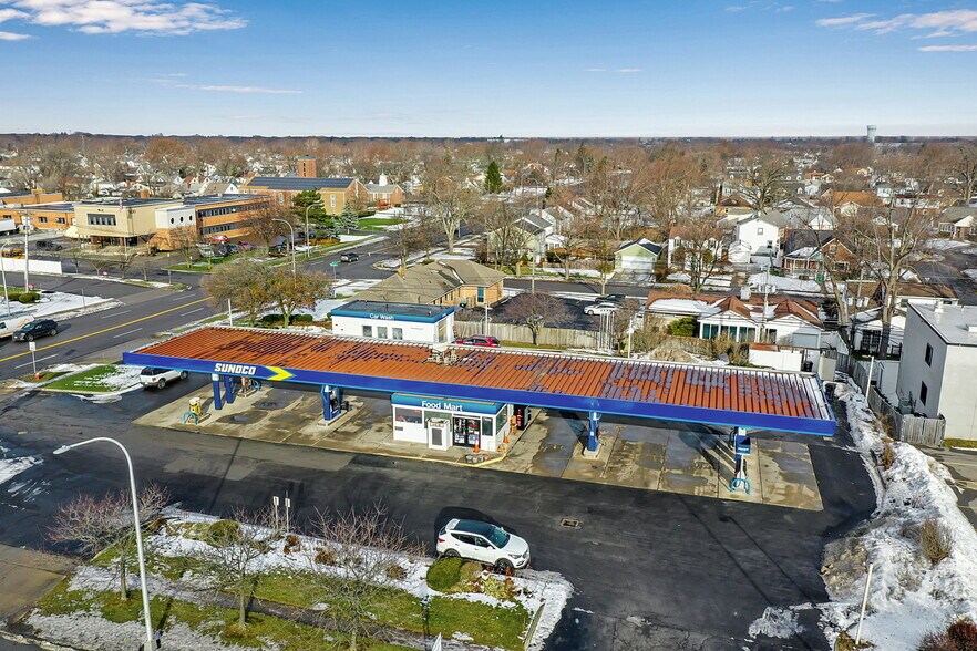 More Photos Of 2050 Sheridan Dr, Buffalo Fast Food For Lease