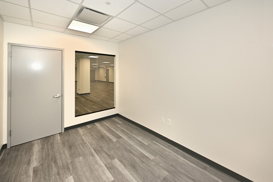 More Photos Of 50 Tice Blvd, Woodcliff Lake Office For Lease