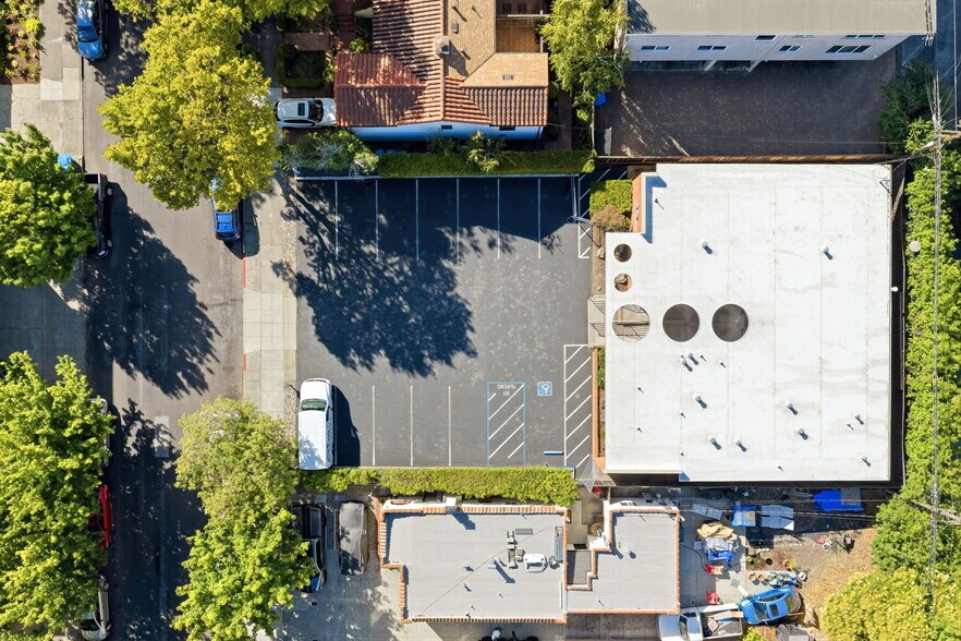 More Photos Of 80 Arch St, Redwood City Medical For Sale