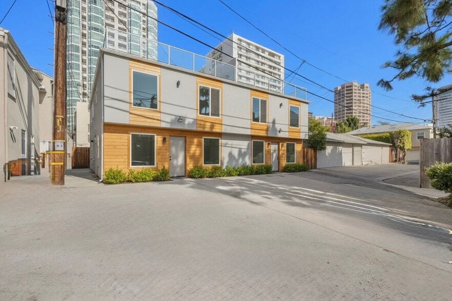 More Photos Of 10370-10372 1/2 Ashton Ave, Los Angeles Apartments For Sale