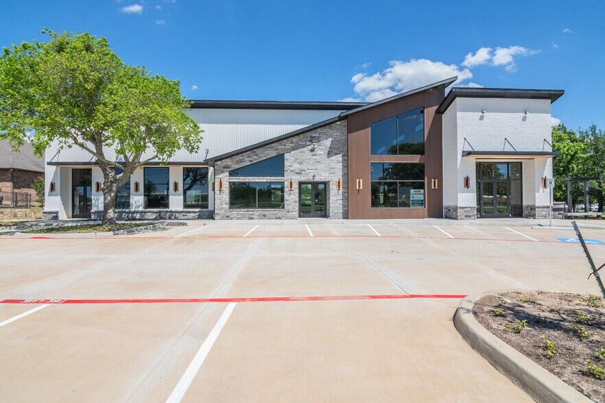 More Photos Of 120 Mitchell rd, Mansfield Medical For Lease