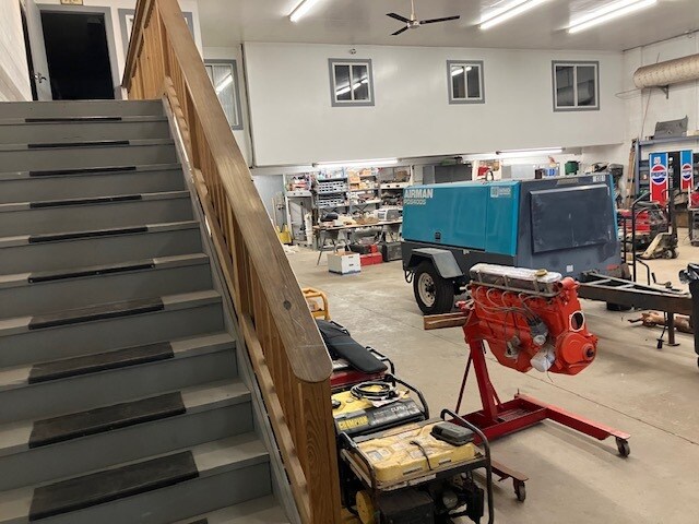 More Photos Of 1110 Island Ave, McKees Rocks Warehouse For Lease