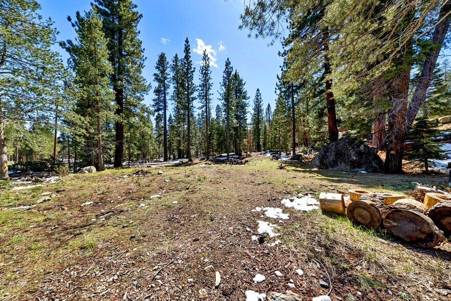 More Photos Of 804 Hwy 50, South Lake Tahoe Lodge Meeting Hall For Sale