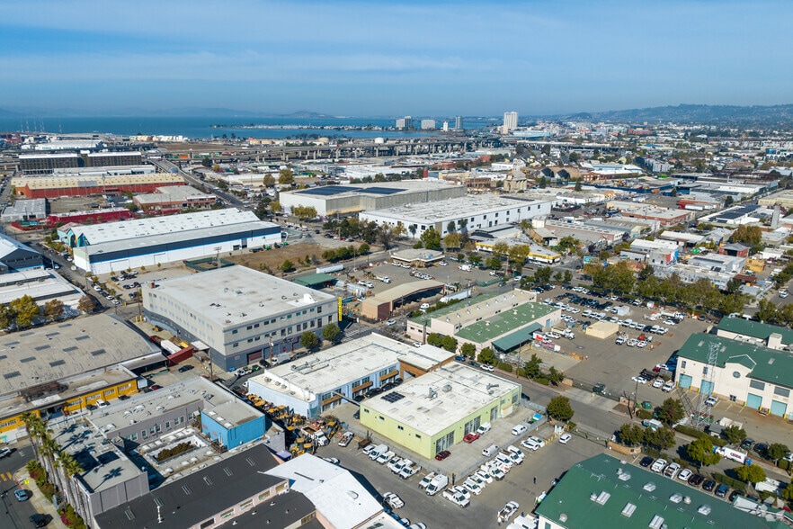 More Photos Of 1940 Union St, Oakland Warehouse For Lease