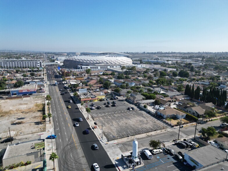 More Photos Of 10500 S Prairie Ave, Inglewood Freestanding For Sale