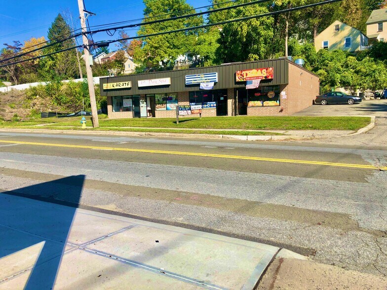 More Photos Of 192-196 N Highland Ave, Ossining Storefront For Lease