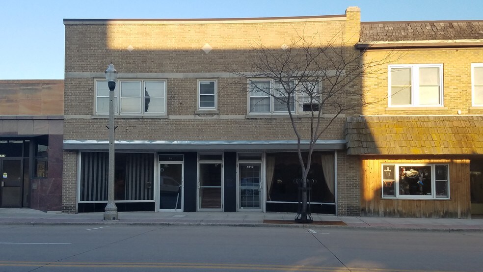 Primary Photo Of 1817 Washington St, Two Rivers Office Residential For Sale