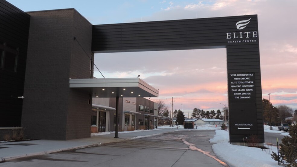 More Photos Of 820 W 42nd St, Scottsbluff Medical For Lease