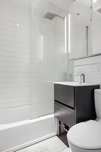 More Photos Of 870 Hancock St, Brooklyn Apartments For Sale