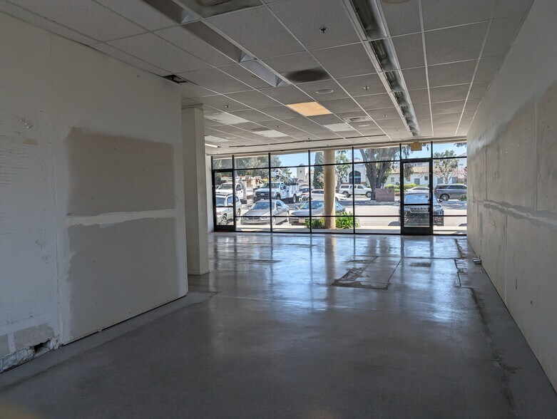 More Photos Of 1739-1783 S Victoria Ave, Ventura Unknown For Lease