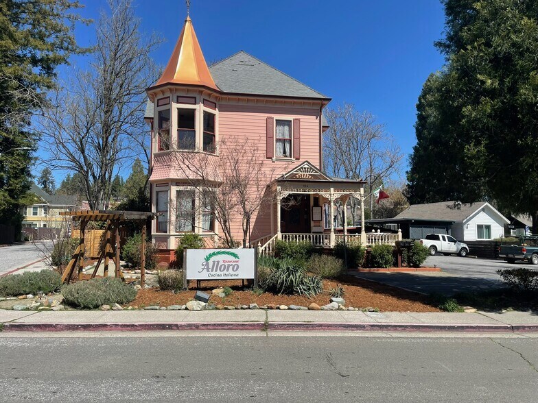 More Photos Of 124 Bank St, Grass Valley Restaurant For Sale