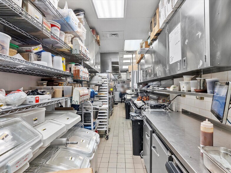 More Photos Of 1600 Lenox Ave, Miami Beach Storefront For Sale