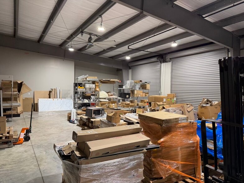 More Photos Of 5901 N W St, Pensacola General Retail For Sale