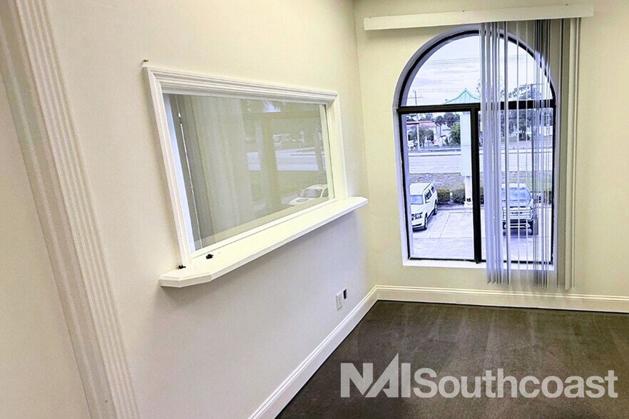 More Photos Of 5031 SE Federal Hwy, Stuart General Retail For Lease