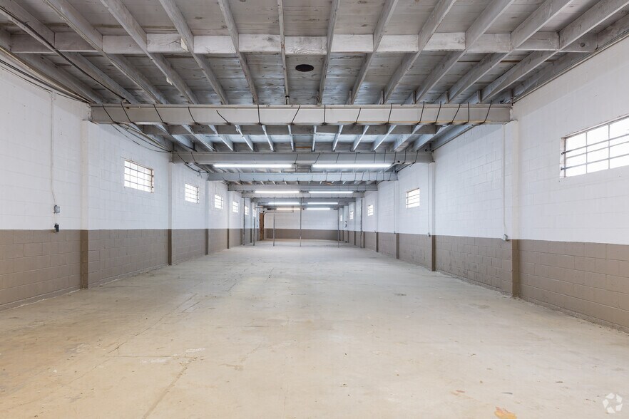 More Photos Of 216 SW 29th St, Oklahoma City Storefront For Sale