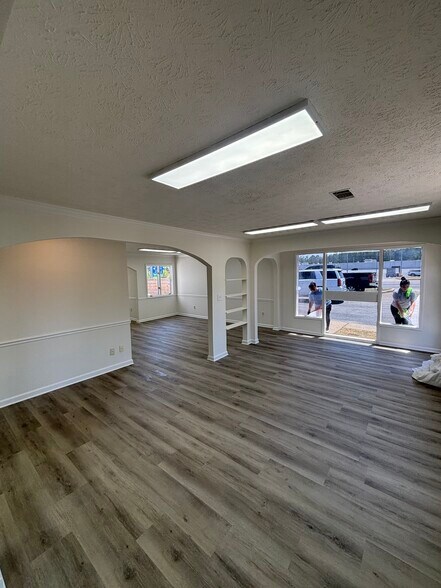 More Photos Of 2066 Watson Blvd, Warner Robins Medical For Lease