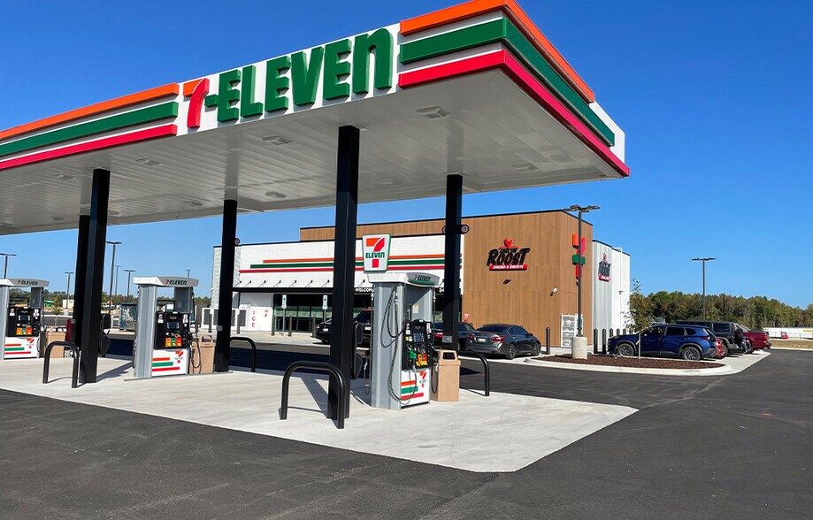 Primary Photo Of 3467 Five Chop Rd, Orangeburg Service Station For Sale