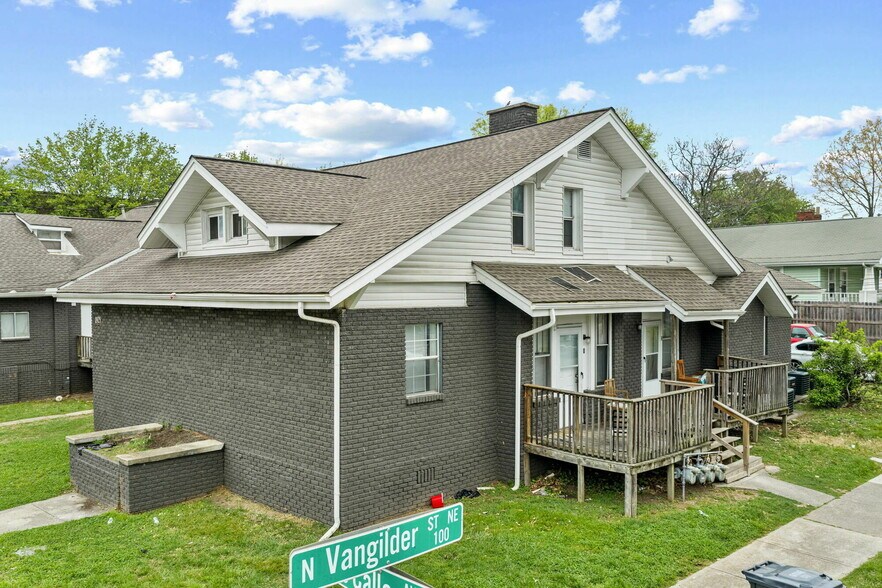 More Photos Of 1923-1925 McCalla Ave, Knoxville Apartments For Sale