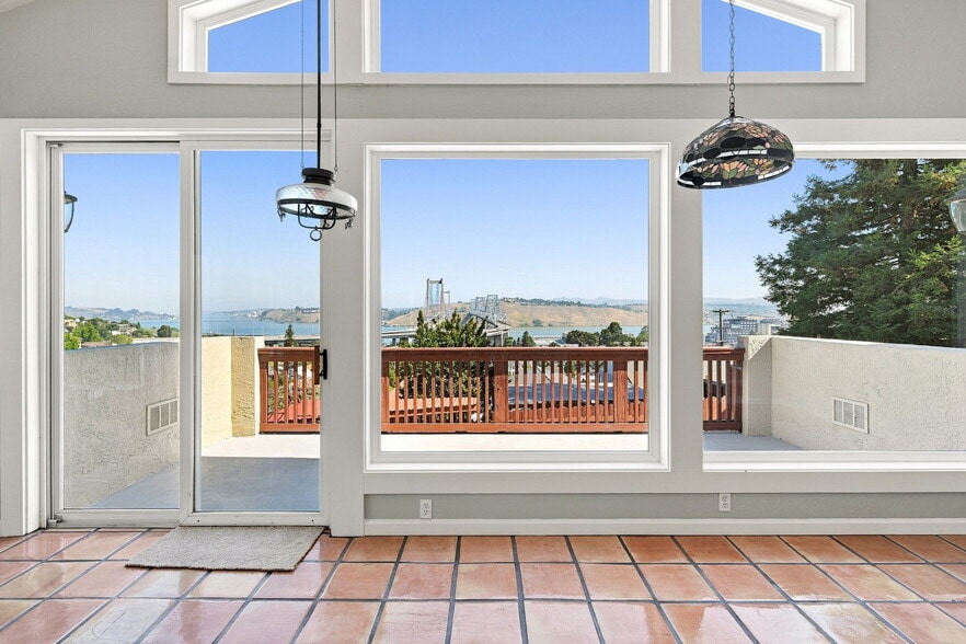 More Photos Of 1135 5th Ave, Crockett Apartments For Sale