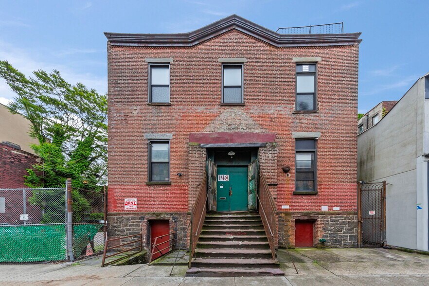 More Photos Of 148 India St, Brooklyn Warehouse For Lease