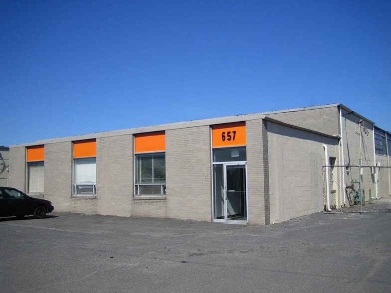 Primary Photo Of 657 Dowd Ave, Elizabeth Warehouse For Lease