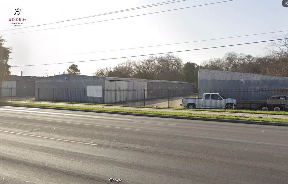 More Photos Of 4930 Callaghan Rd, San Antonio Self Storage For Sale