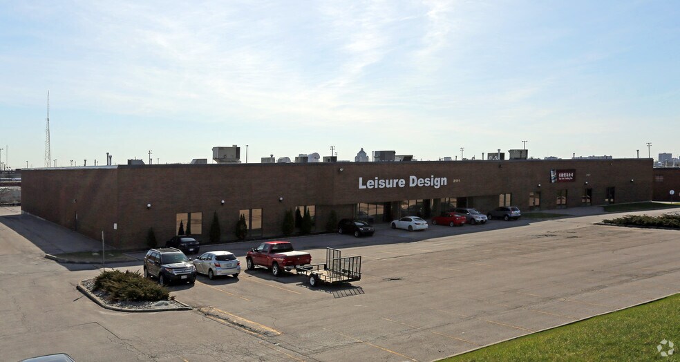 More Photos Of 2101-2111 McCowan Rd, Toronto Warehouse For Lease
