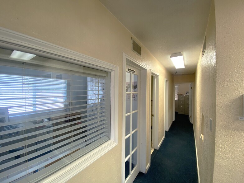 More Photos Of 2617-2619 Beverly Blvd, Montebello Loft Creative Space For Sale