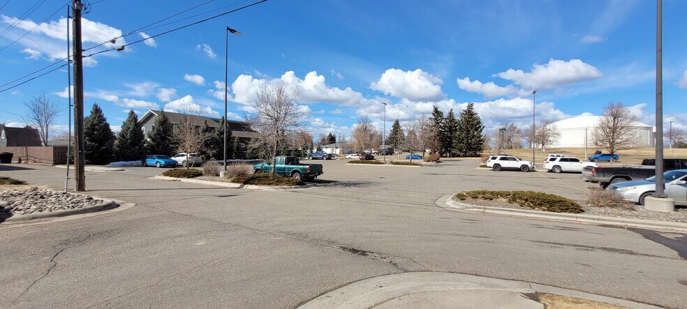 More Photos Of 3315 10th Ave S, Great Falls Restaurant For Sale