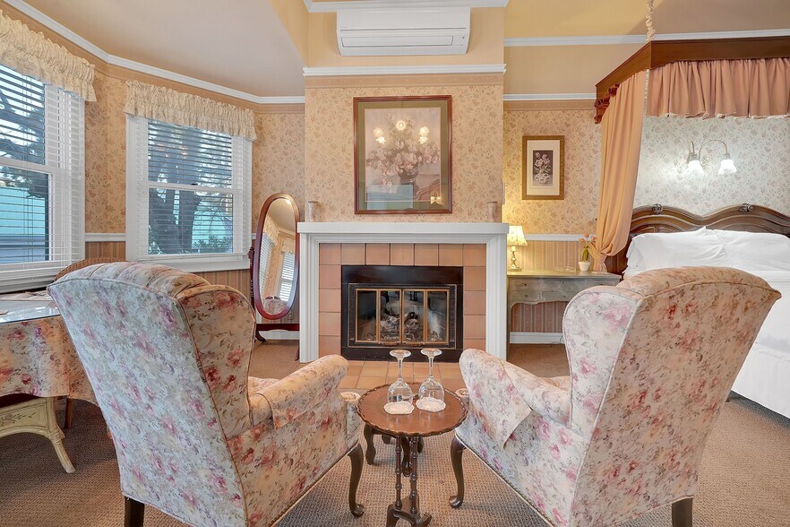 More Photos Of 77 Main St, Sutter Creek Hospitality For Sale