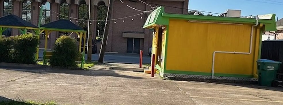 More Photos Of 310 Felix St, Kenner General Retail For Lease