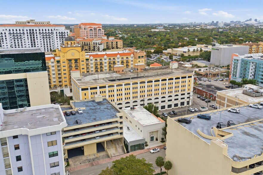 More Photos Of 45 Valencia Ave, Coral Gables Storefront Retail Office For Sale