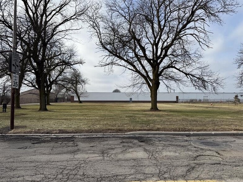 More Photos Of 5225 Telegraph Rd, Toledo Manufacturing For Lease