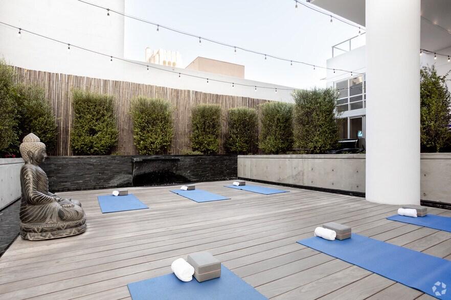 More Photos Of 825 S Hill St, Los Angeles Apartments For Lease