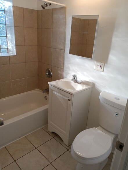More Photos Of 1256 S Independence Blvd, Chicago Apartments For Sale