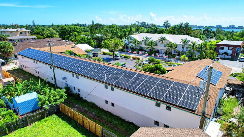 More Photos Of 901 S Federal Hwy, Lake Worth Hotel For Sale