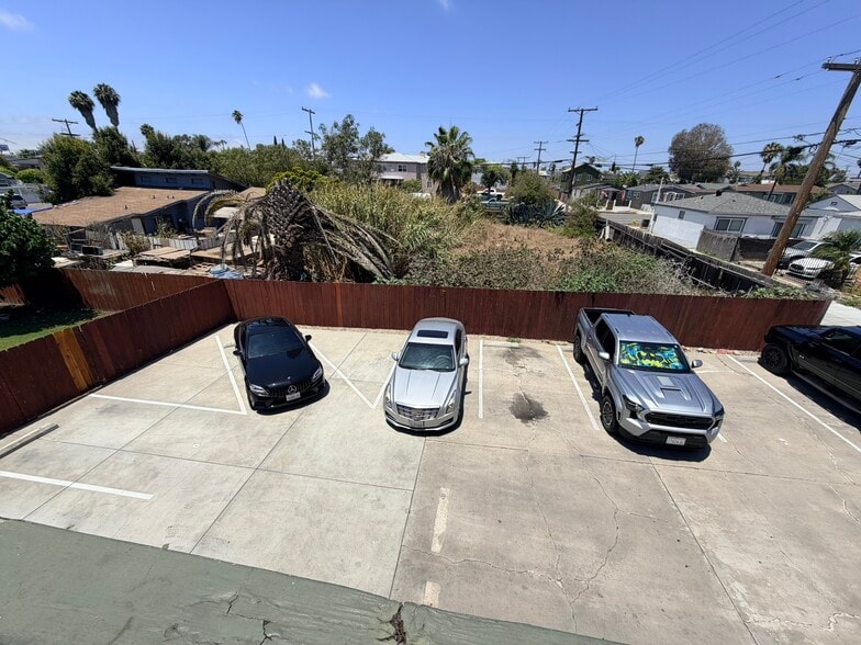 More Photos Of 3553 Landis St, San Diego Apartments For Sale