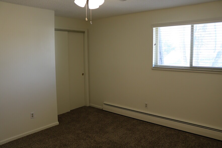 More Photos Of 333 23rd Ave, Longmont Apartments For Sale