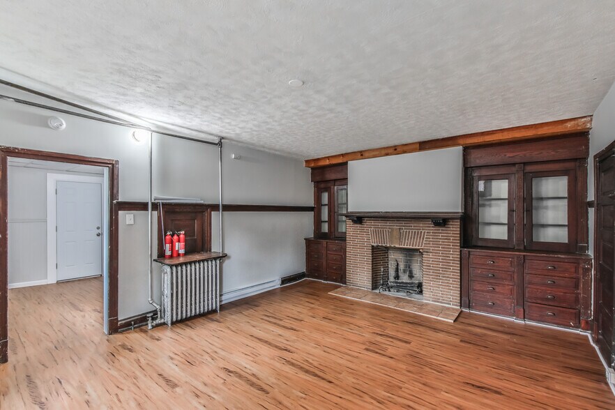 More Photos Of 403 Washington Ave, Sellersville Apartments For Sale