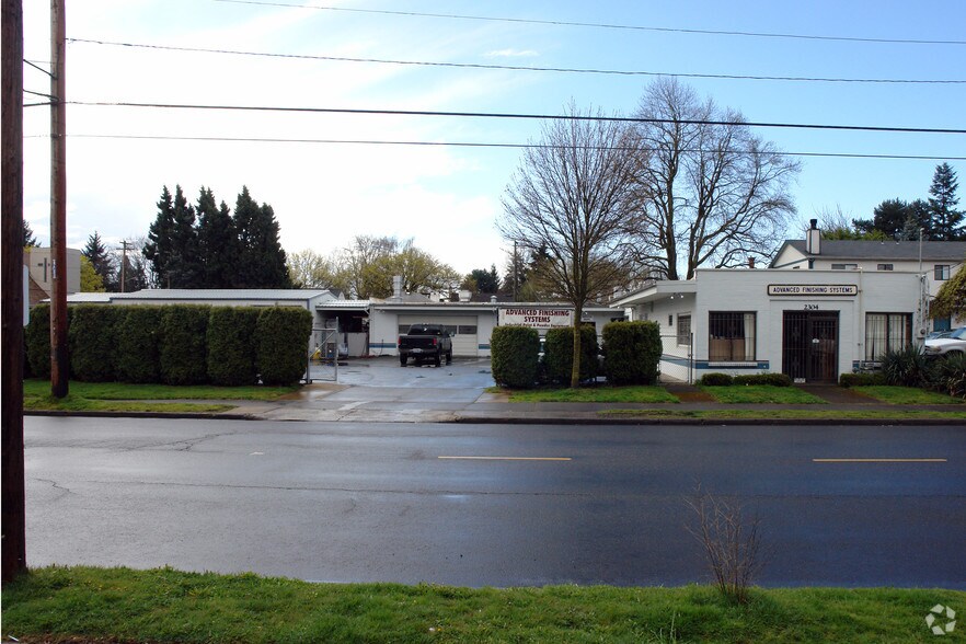 More Photos Of 2304 N Killingsworth St, Portland Warehouse For Sale