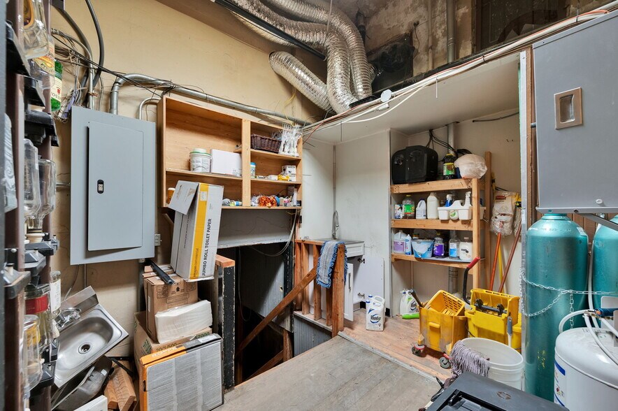 More Photos Of 8979 W Magna Main St, Magna Restaurant For Sale