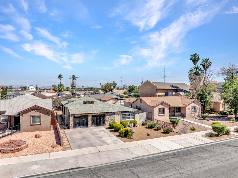 More Photos Of 717 S 8th St, Las Vegas Office For Sale