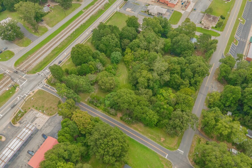 More Photos Of 0 6th St, Auburn Land For Sale