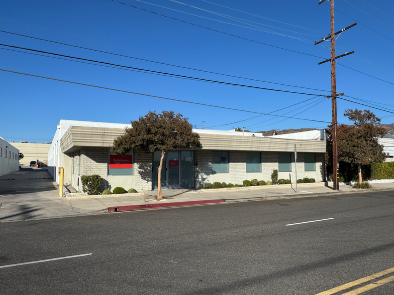 Primary Photo Of 3401 Winona Ave, Burbank Industrial For Sale