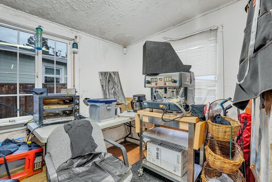 More Photos Of 45 Visitacion Ave, Brisbane Freestanding For Sale