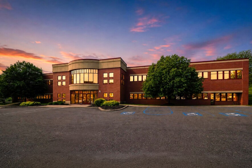 Primary Photo Of 1240 New Scotland Rd, Slingerlands Medical For Lease