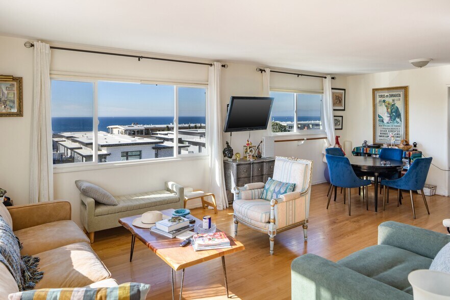 More Photos Of 156 Paseo de la Concha, Redondo Beach Multifamily For Sale