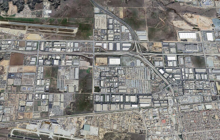 More Photos Of 2335 Siempre Viva Ct, San Diego Warehouse For Sale