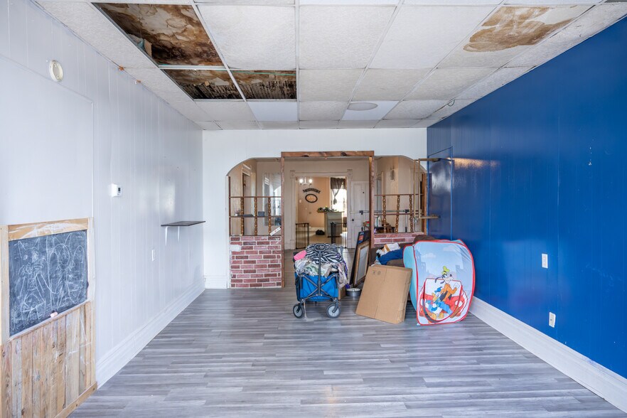 More Photos Of 215 Main St, Elroy Storefront Retail Residential For Sale