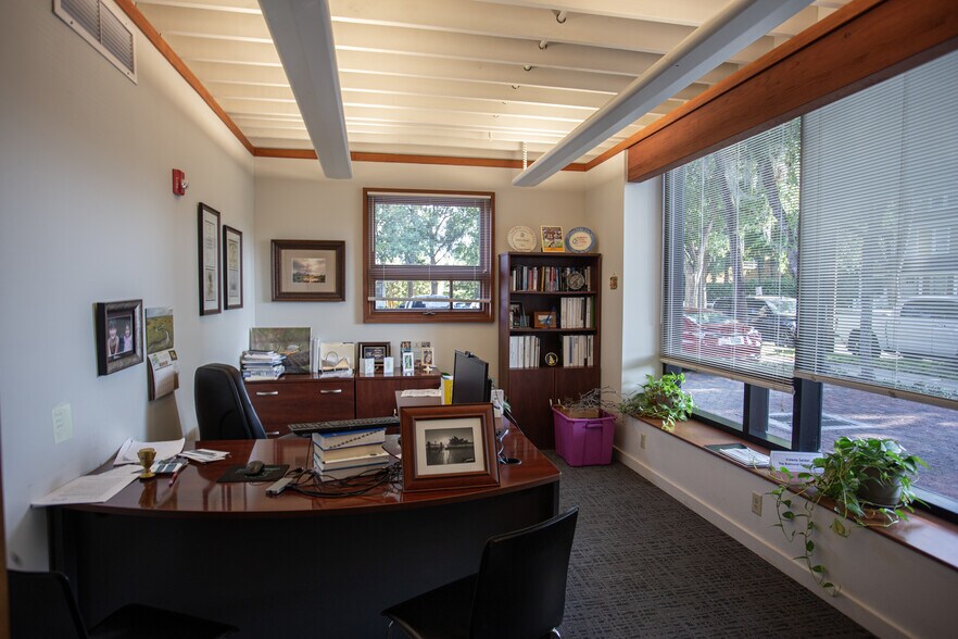 More Photos Of 165 Lincoln Ave, Winter Park Office For Lease